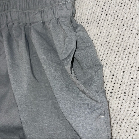 Nike Women's Athlethic high waisted grey running Shorts M - Picture 10 of 10